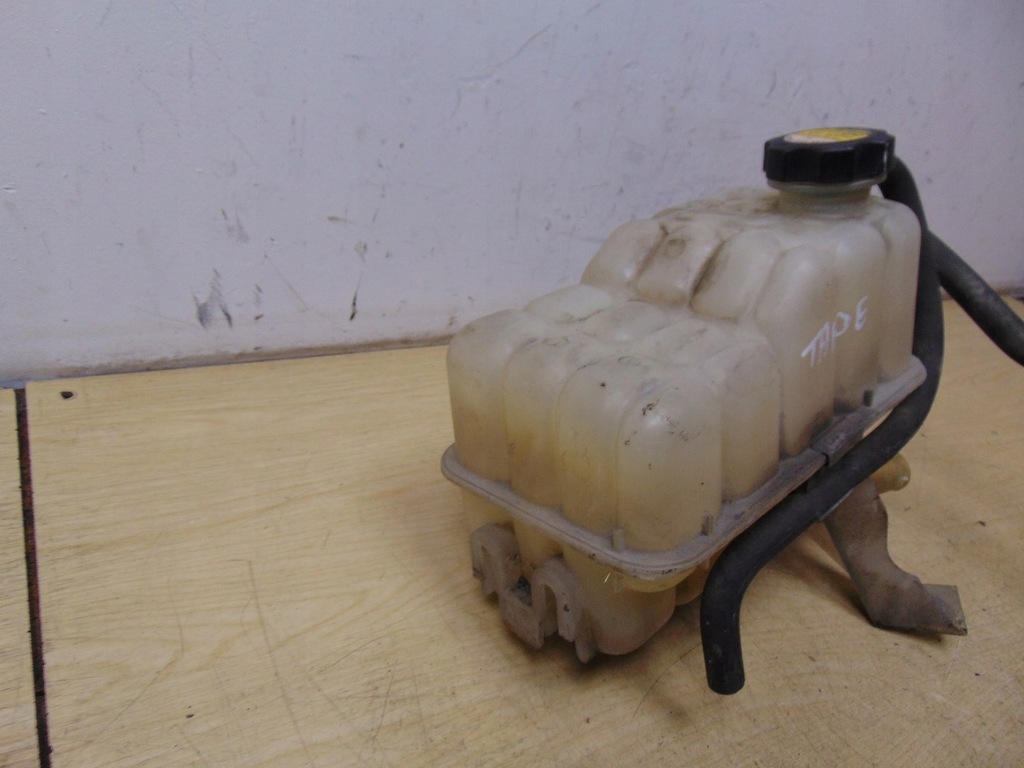 фото №5, Бак расширительный жидкость chevrolet tahoe ii 1999- 5.3 v8