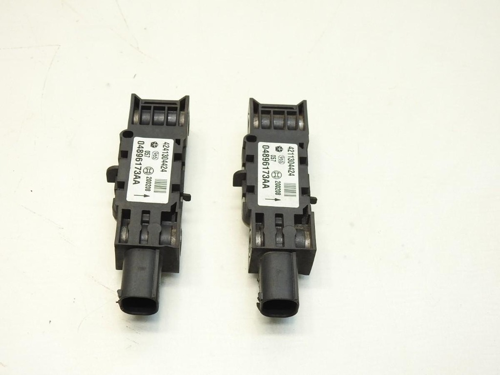 фото №8, Датчик удару подушка безпеки chrysler 300c 04896173aa