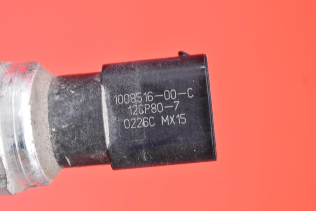 фото №14, Шланг трубка кондиционера 1031671-00-i tesla s lift awd performance 16-21