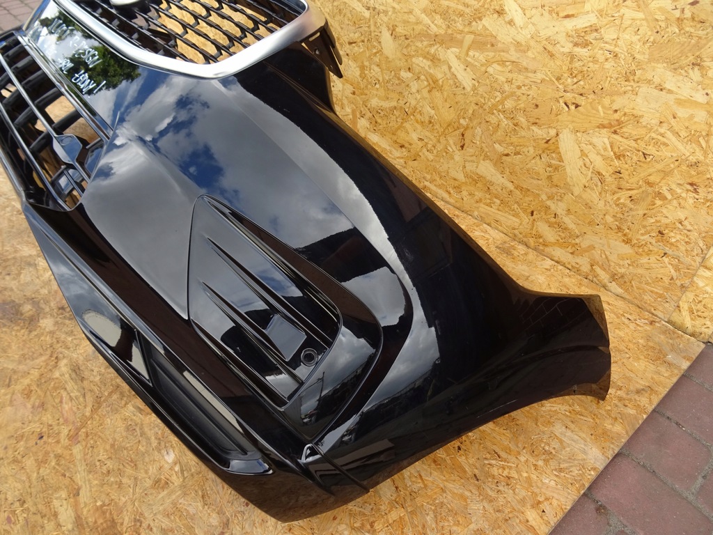 фото №3, Volvo xc60 ii бампер r-design перед 4 pdc