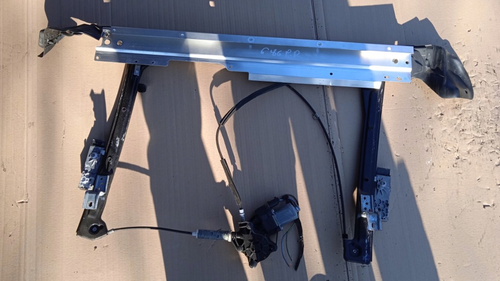 фото №1, Cooper r56 механізм моторчик скло перед правий