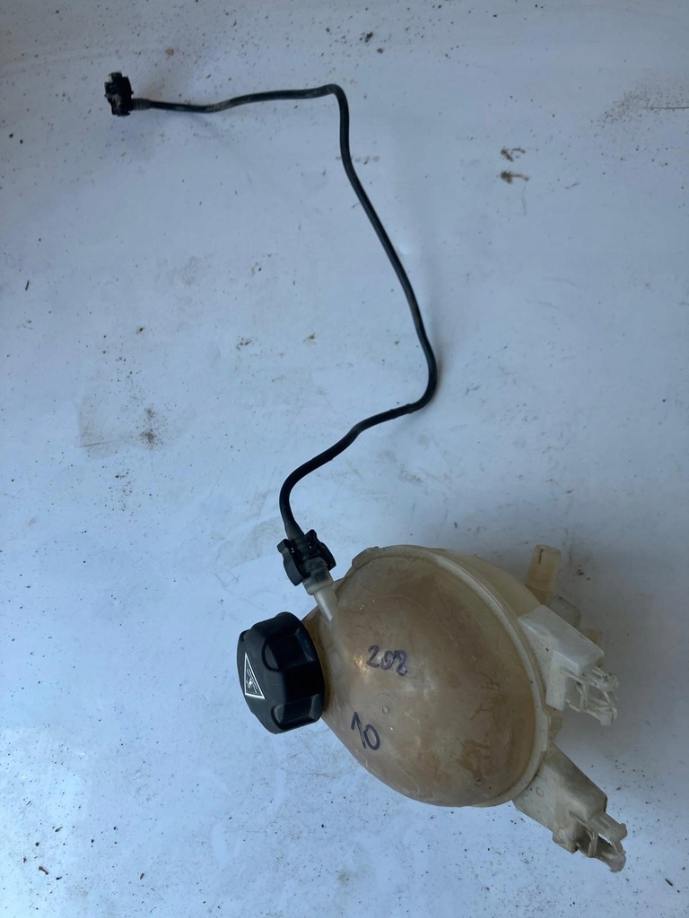 фото №1, Бачок расширительный трубка wody peugeot 208