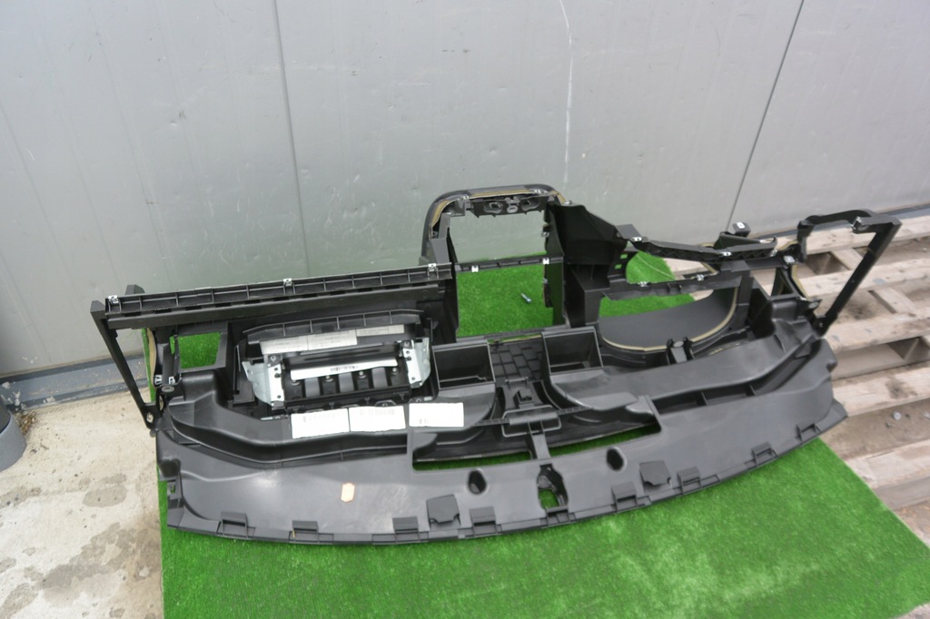 фото №13, Приборная панель приборная консоль kokp vw scirocco iii uk