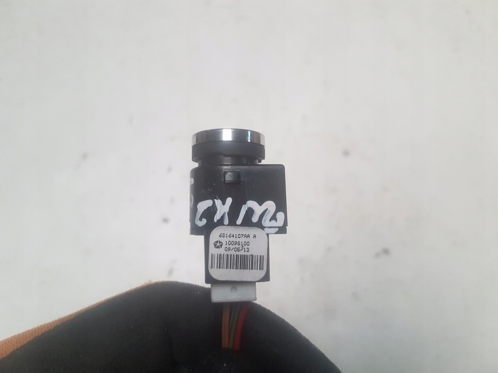 фото №2, Grand cherokee wk2 lift переключатель крышка заливной