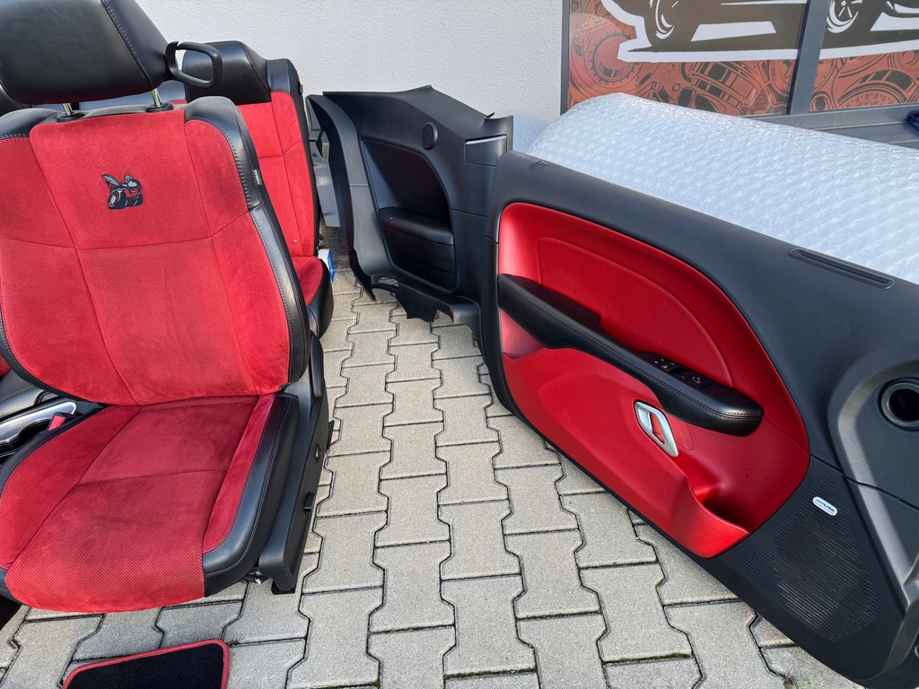 фото №13, Dodge challenger srt сидіння обшивки двері 2015+