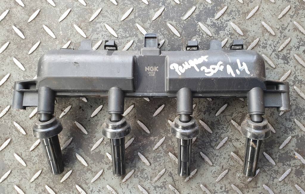 фото №1, Катушка зажигания peugeot 306 lift 1.4