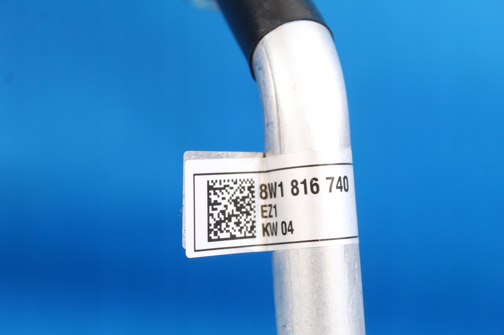 фото №8, Audi a4 b9 шланг кондиционера 8w1816740 2017r