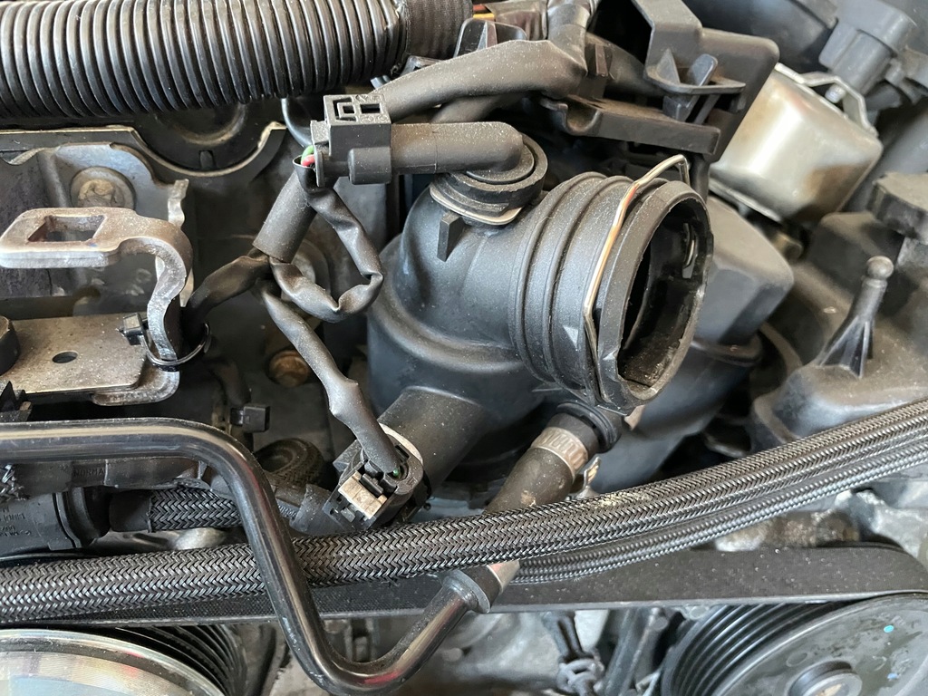 фото №8, Mercedes e klasa w212 cdi термостат корпус