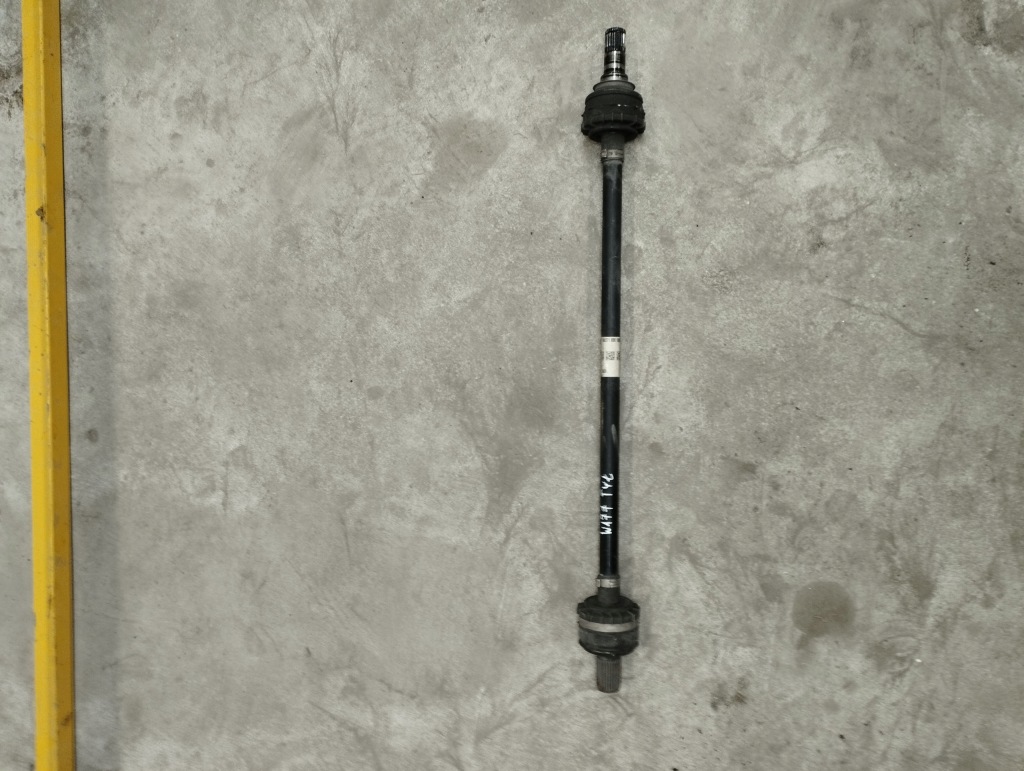 фото №1, Mercedes w177 amg a35 приводной вал правая задняя задняя a1773505800