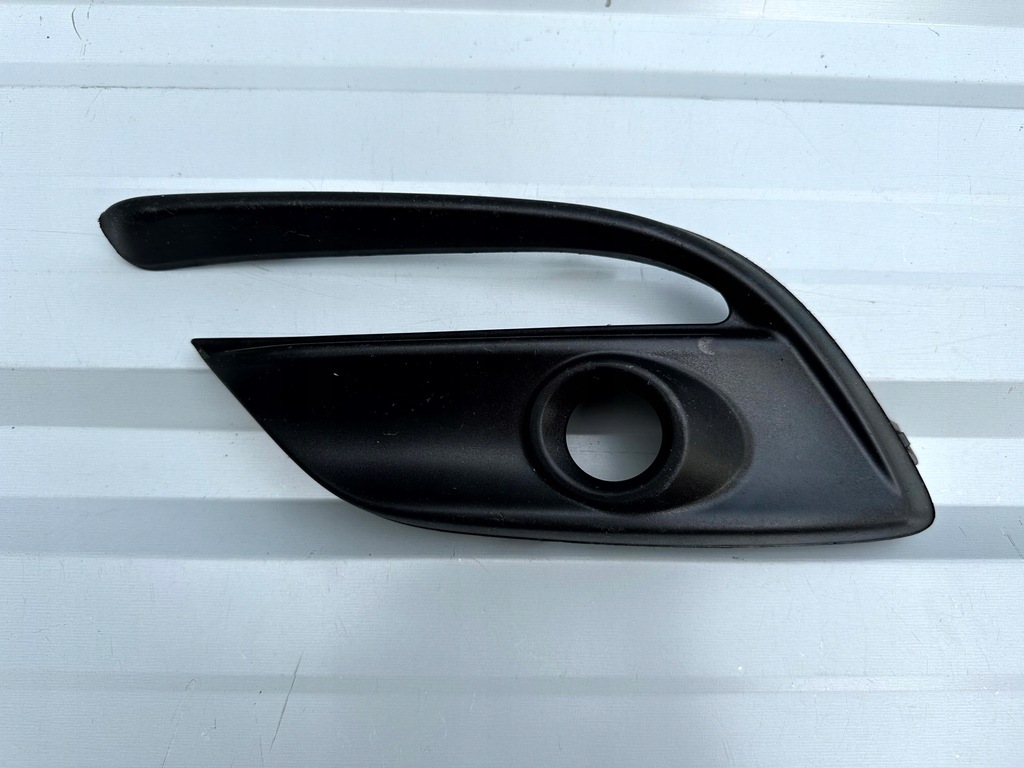 фото №1, Mazda iii 3 bm lift 16-19r решётка рамка бампера левая заглушка