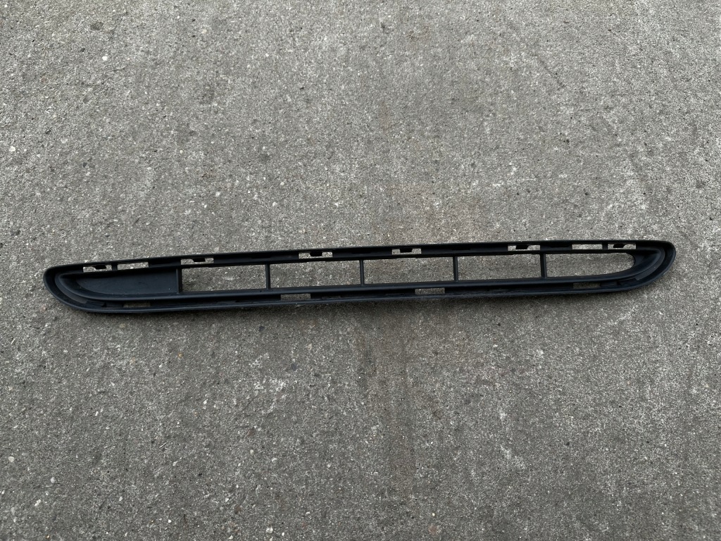 фото №2, Решітка бампера перед renault clio iii