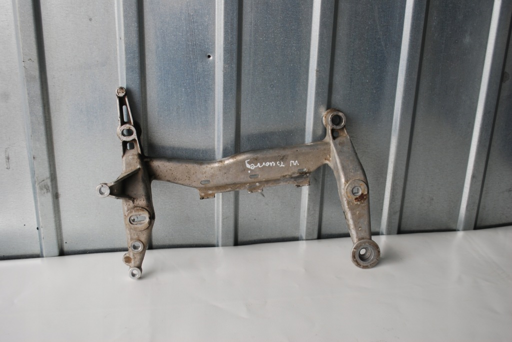 фото №1, Кронштейн компресор vw touareg 7l0616879