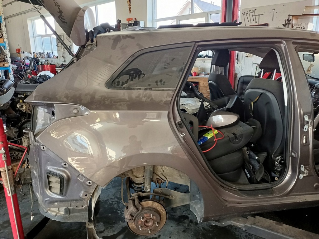 фото №1, Чверть крила правий задня hyundai i30 kombi ii