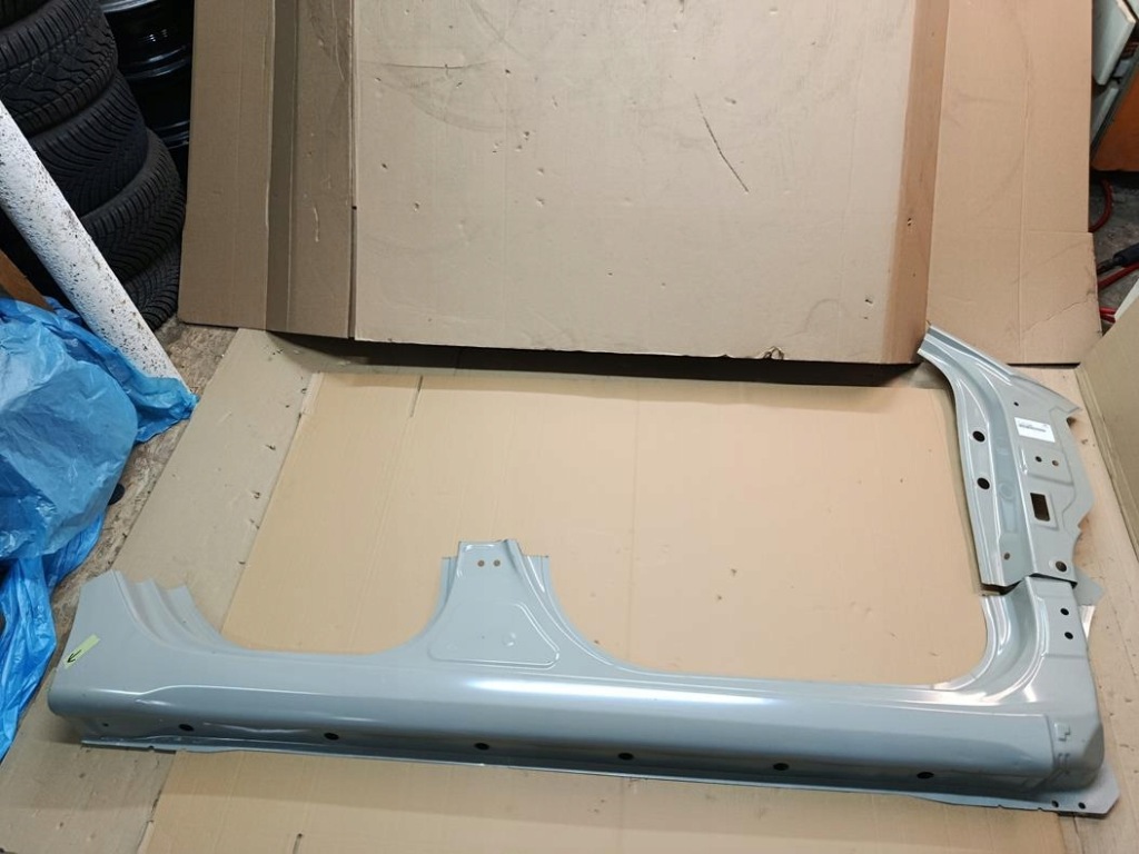 фото №1, Блок двигателя правый передний порог обшивка hyundai i10 iii 19- оригинал nowe