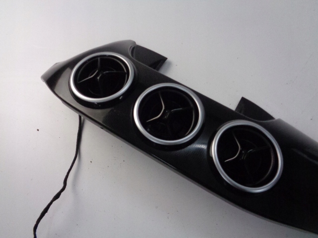 фото №3, Решётки обдув dekor mercedes b-klasa w246 lift 2016 rok