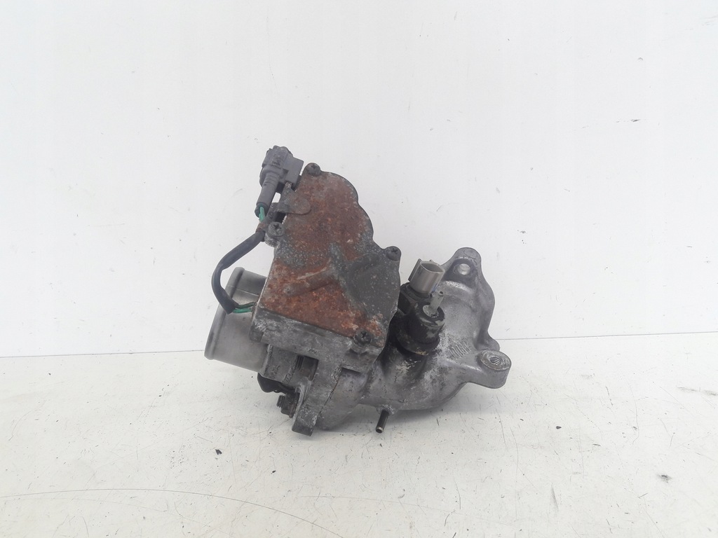 фото №4, Дросельна заслінка 8967221020 toyota verso ii