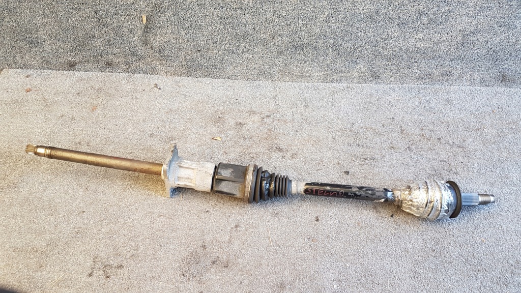 Купить Alfa romeo stelvio приводной вал правый