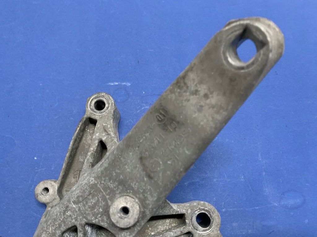 фото №12, Подушка кронштейн двигателя 6784355-01 mini r60 1.6 d