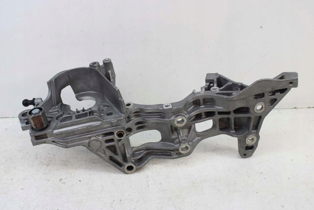 Vw audi seat skoda кронштейн двигателя кронштейн 04l903143d 04l903141e 04l903141d 04 Киев