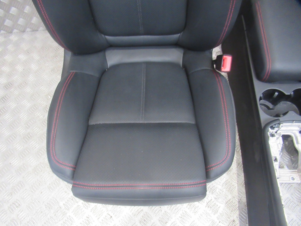 фото №5, Porsche macan lift gts шкіра сидіння заднє сидіння обшивки салон czerwona nic