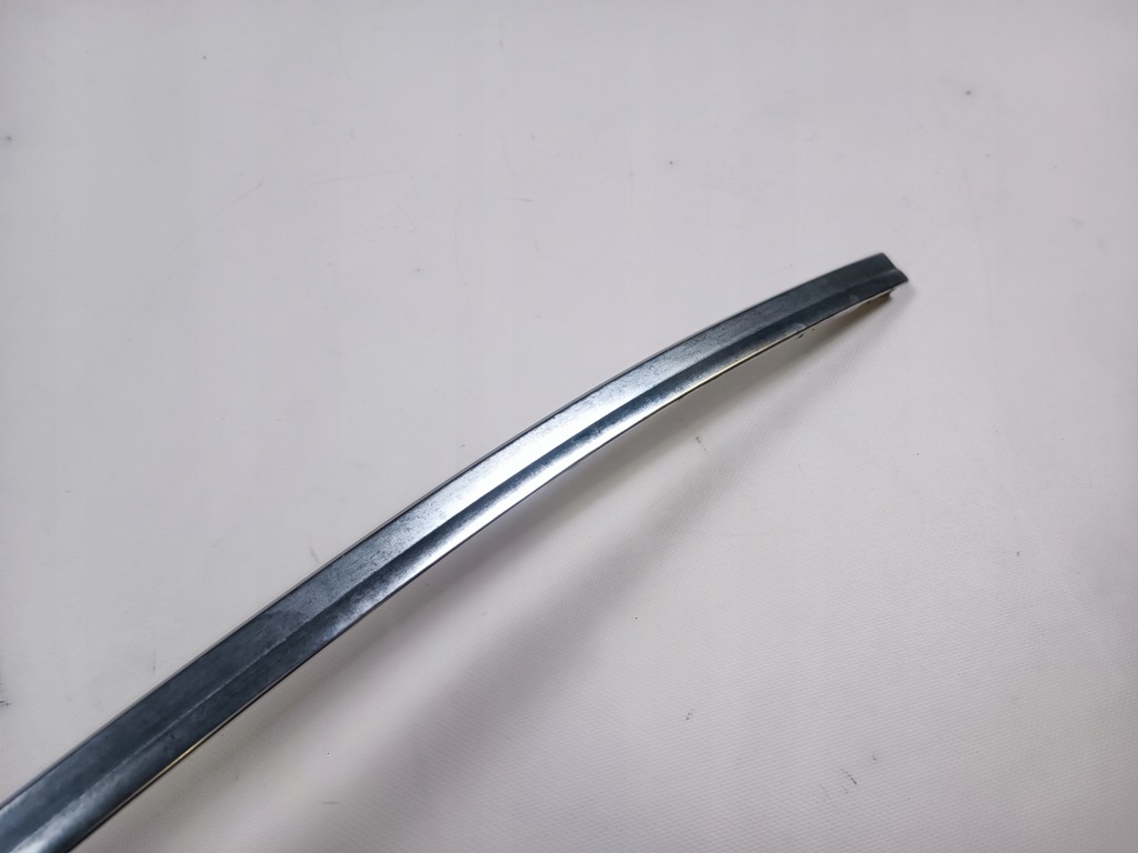 фото №7, Молдинг стекло лобовое верхний mercedes-benz sl 107