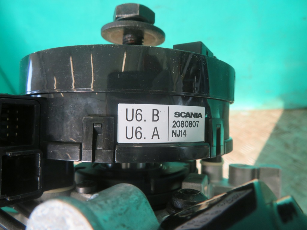 фото №10, Механизм рулевой замок зажигания ключ scania g410 23r