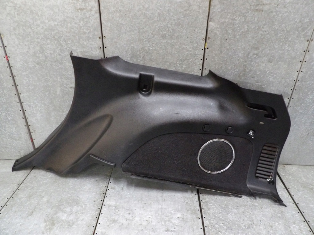 фото №1, Jeep grand cherokee wk2 lift обшивка багажника правый 13-21 r.