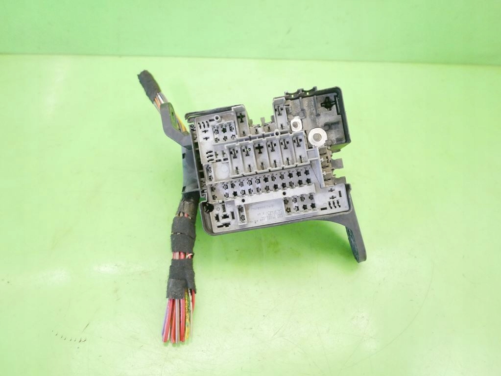 фото №1, Коробка запобіжників peugeot 206 phi 1.1 98-03