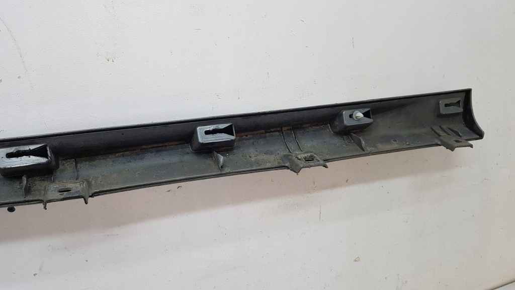 Alfa romeo giulietta молдинг накладка на порог порог правая с Разборки