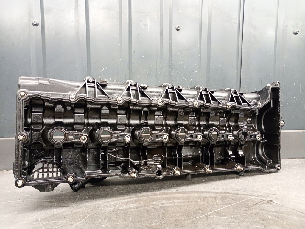 фото №10, 152658 крышка клапанов bmw x5 f16 3.0 d