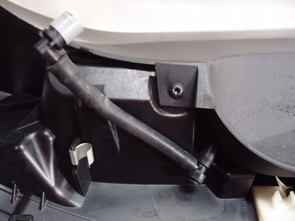 фото №13, Спойлер спойлер крышки задняя land rover evoque