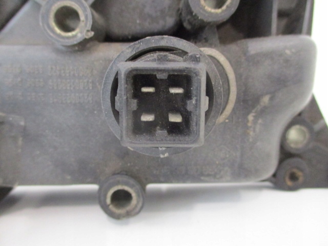 фото №5, Renault clio iii 1.4 16v корпус термостата 8200023915