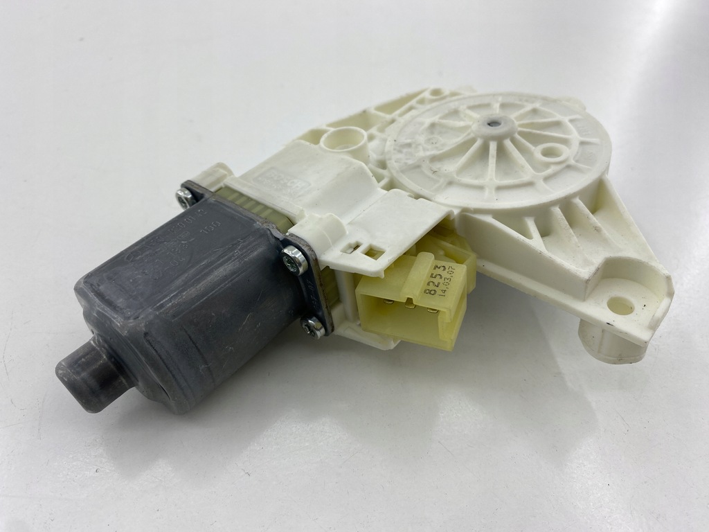 фото №7, Моторчик стекло mercedes-benz оригинальный номер a2048200142