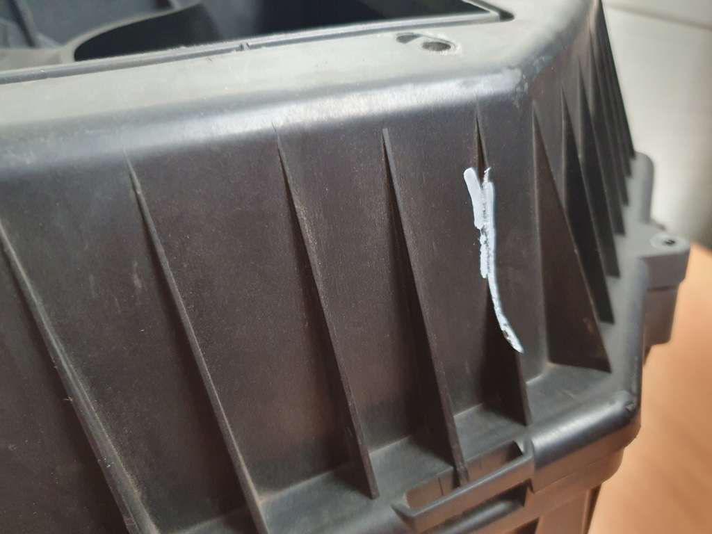 фото №13, Фільтр повітря корпус впуск volvo xc90 i lift 4.4 b v8 витратомір