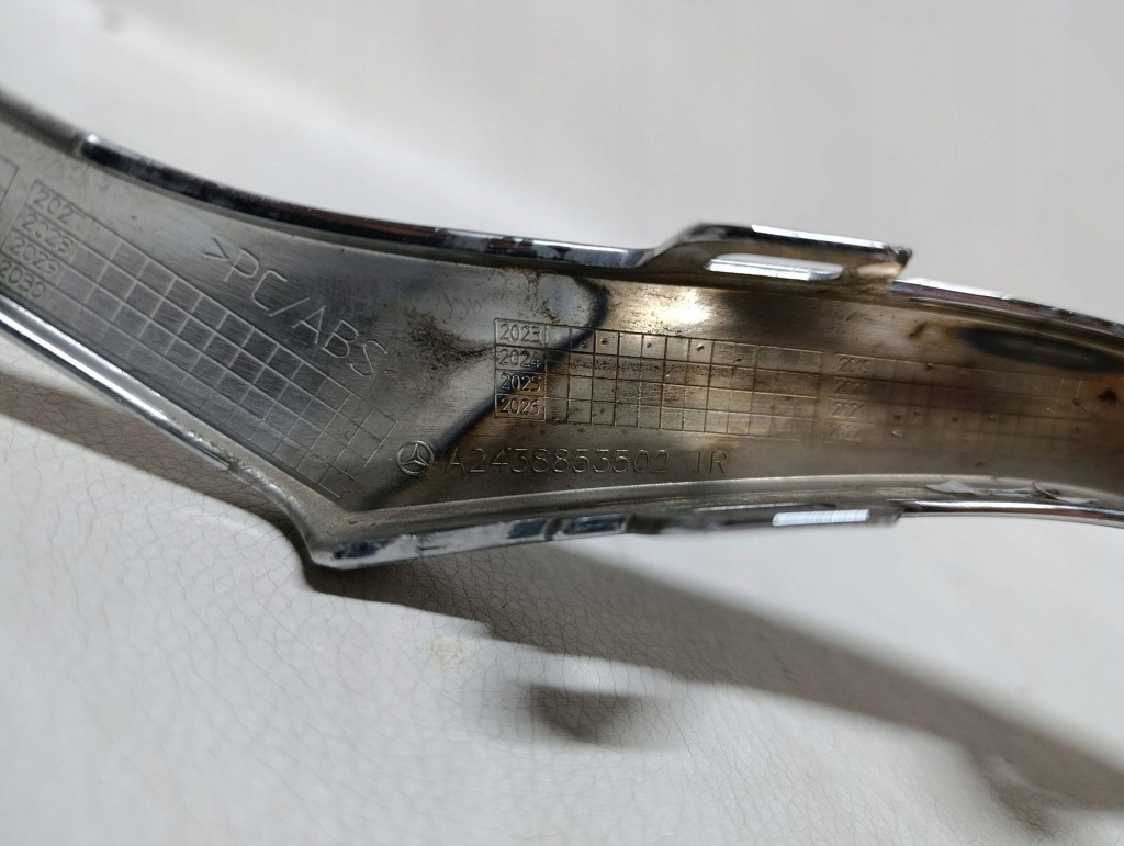 фото №8, Молдинг хром бампера перед ліва лівий mercedes eqa h243 21- a2438853502