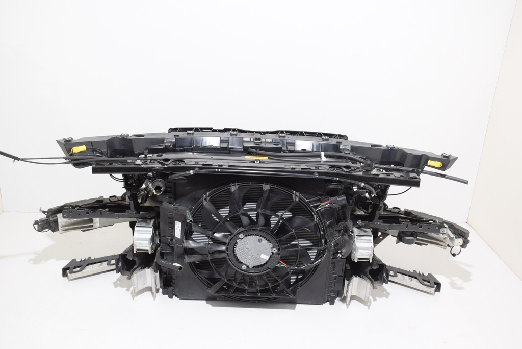 фото №10, Bmw 7 g70 i7 xdrive60 перед бампер pas передний радиатор радар