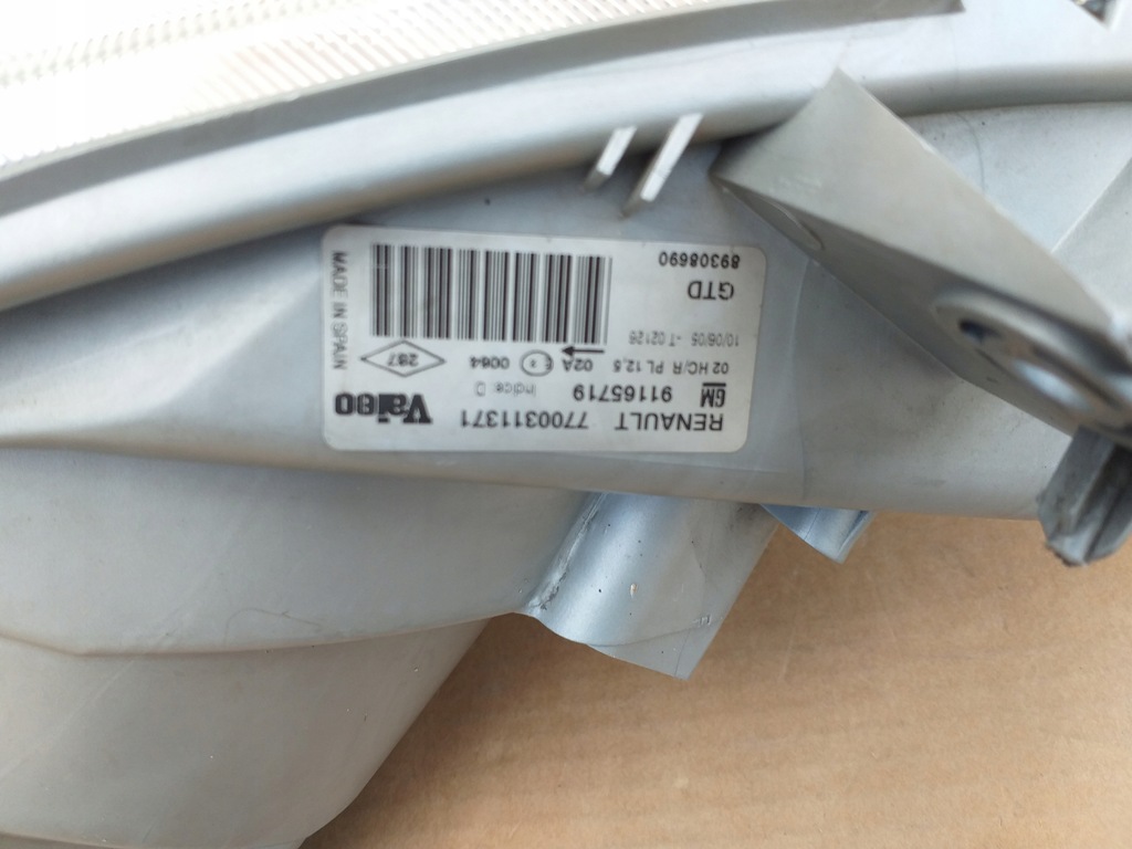 фото №11, Renault trafic ii лампа левая правая перед