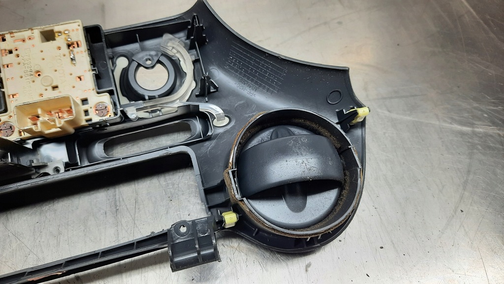 фото №7, Панель обдув 55412-0d010 toyota yaris i 02r 1.0b