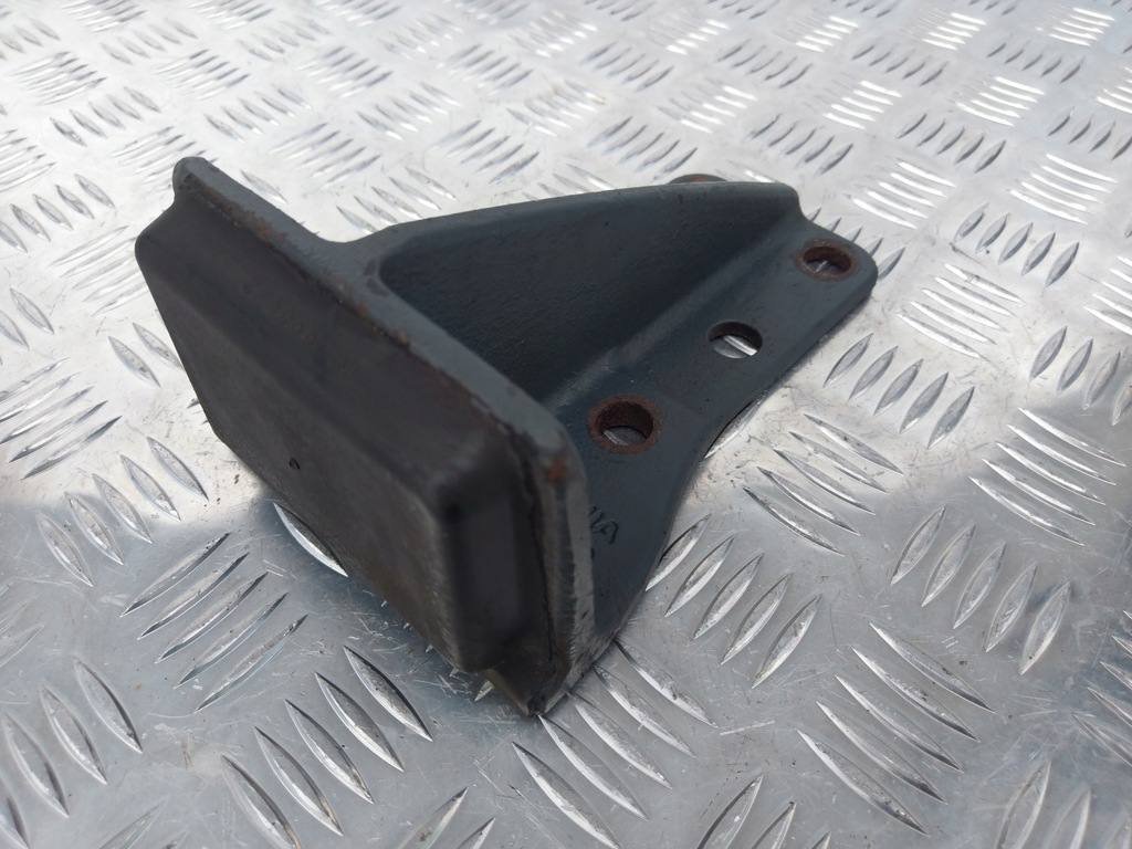 фото №2, Відбійник рами scania r