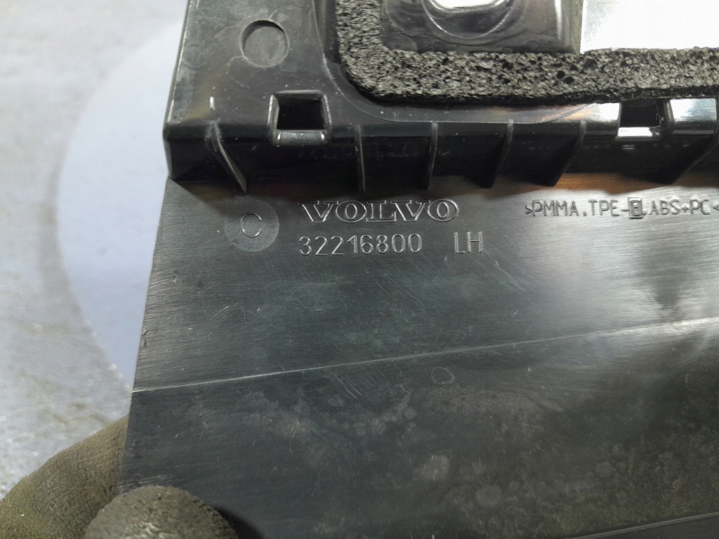 фото №5, Volvo xc60 ii молдинг дверь левый задняя задняя 32216800