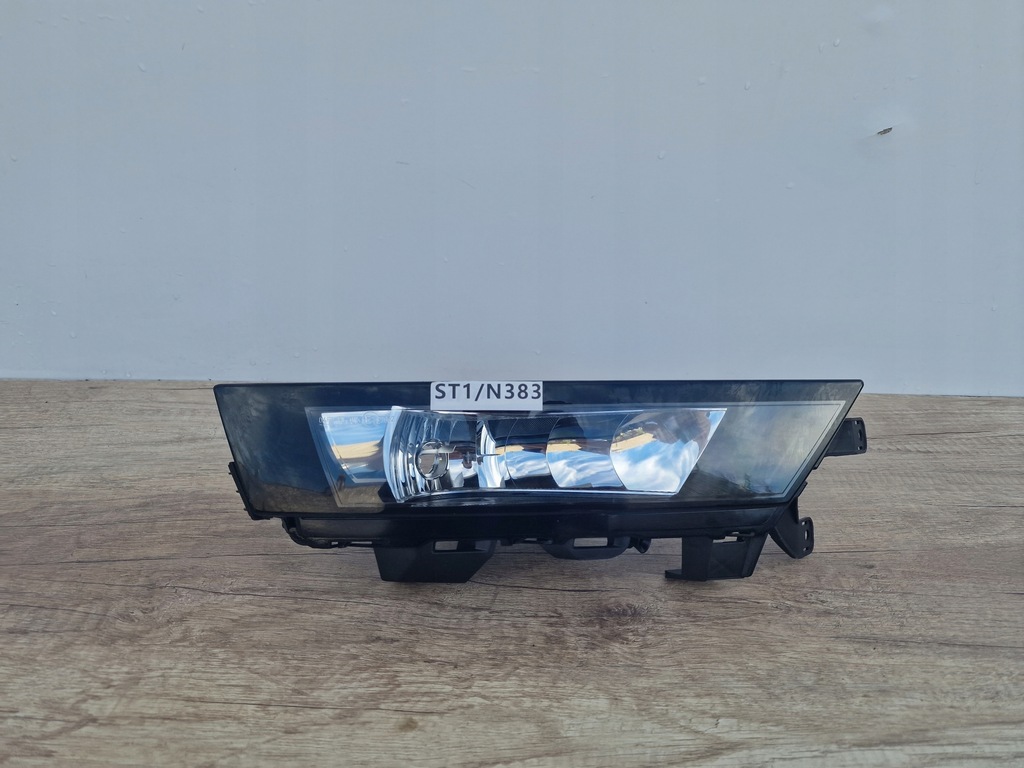 фото №1, Skoda rapid lift правый противотуманная фара новый оригинальный rh