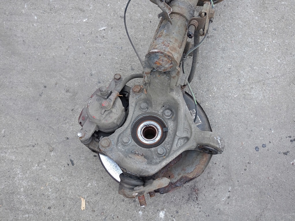 фото №6, Поворотный кулак перед правый toyota prius iii 1.8 гибрид