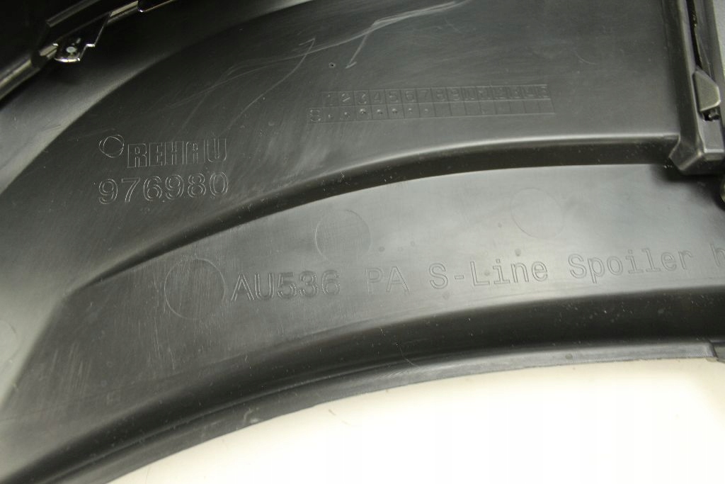 фото №13, Спойлер дифузор бампера задня audi q7 lift s-line