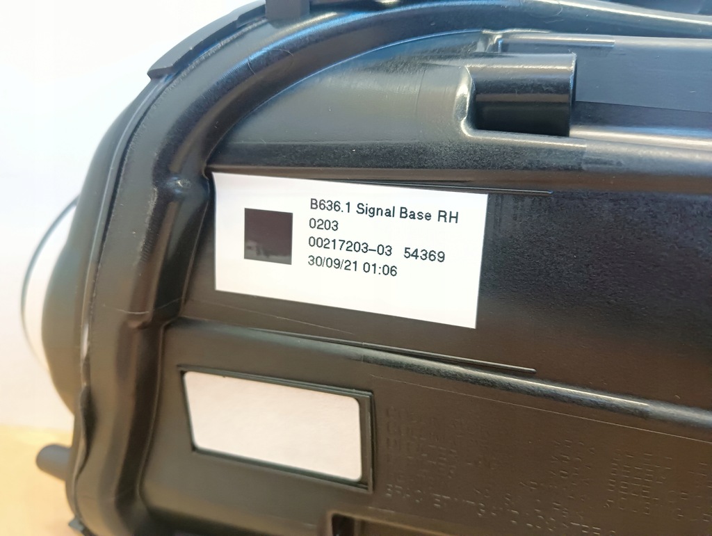 фото №6, Bentley bentayga лампа правая поворотник 36a