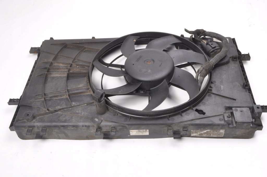 Купить Opel insignia a 1.8 16v 140km вентилятор радиатора 22915599