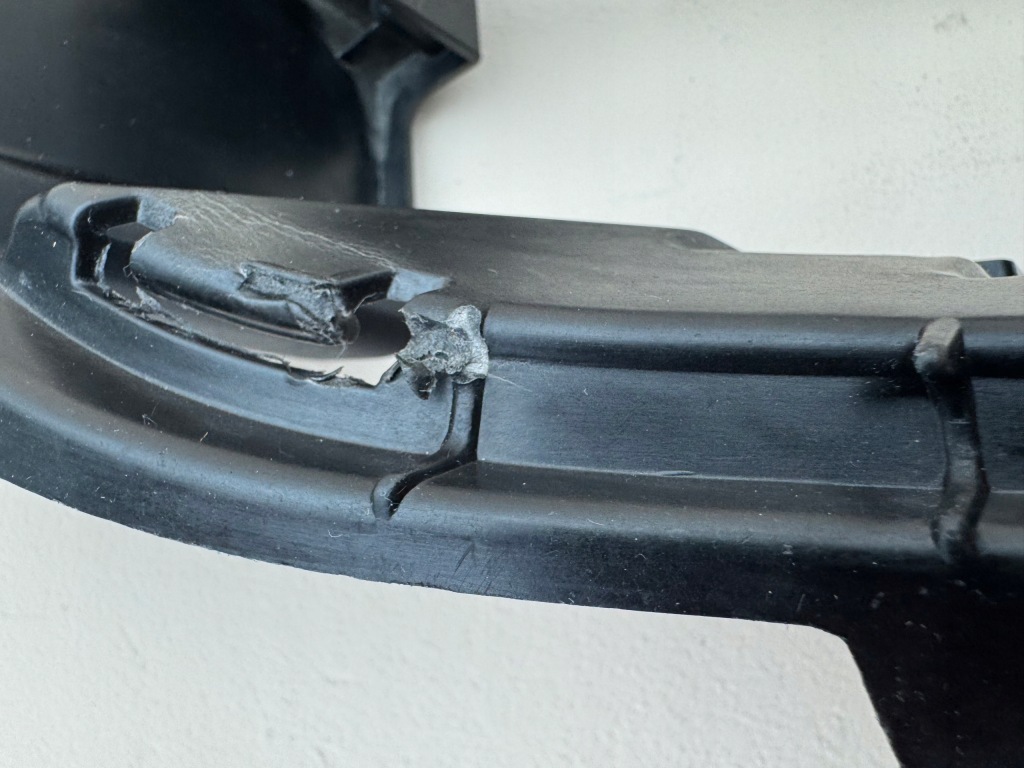 Porsche cayenne 3 3 17r- решітка заглушка бампера права перед 9y0807682 Ціна