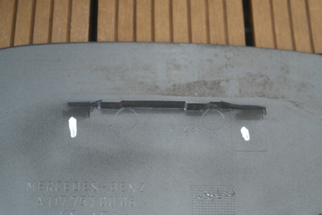 Mercedes cla w117 13-19 shooting brake кришка заливної пального колір 787 оригінальний номер Зі Шроту