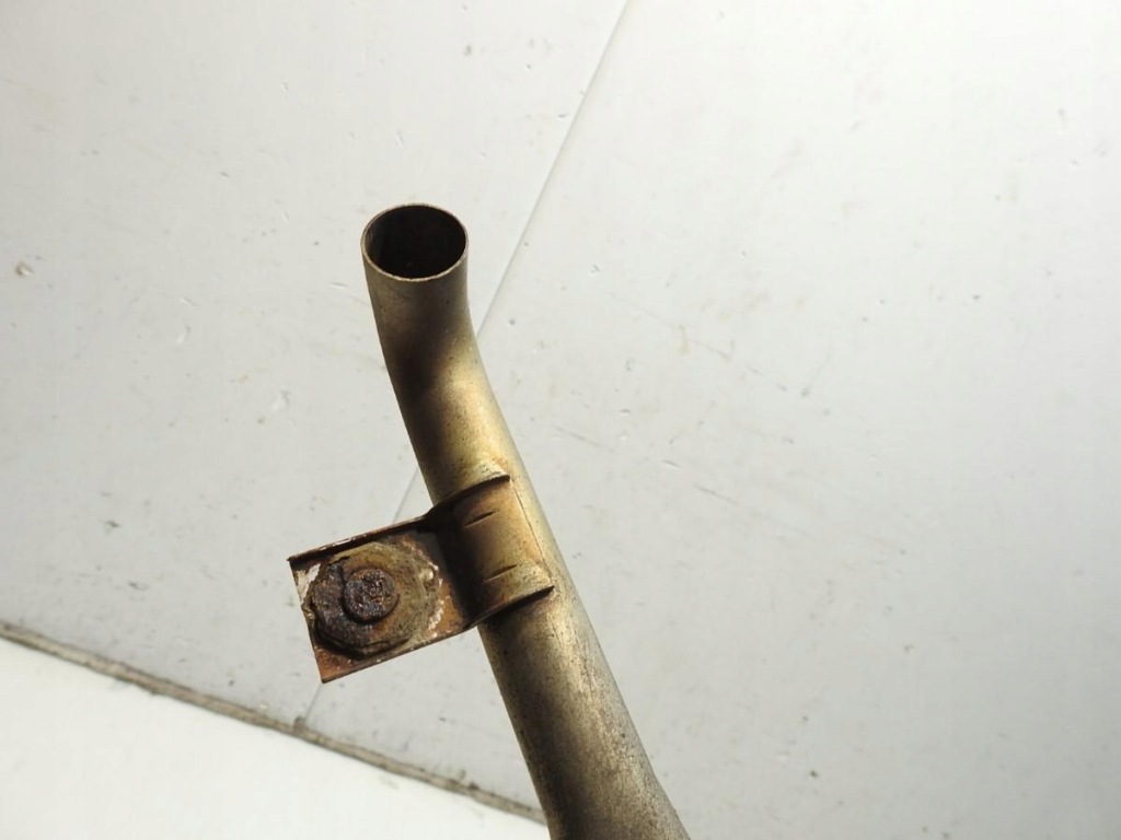 Гасник webasto труба toyota avensis iii t27 2.0 d-4d Доставка