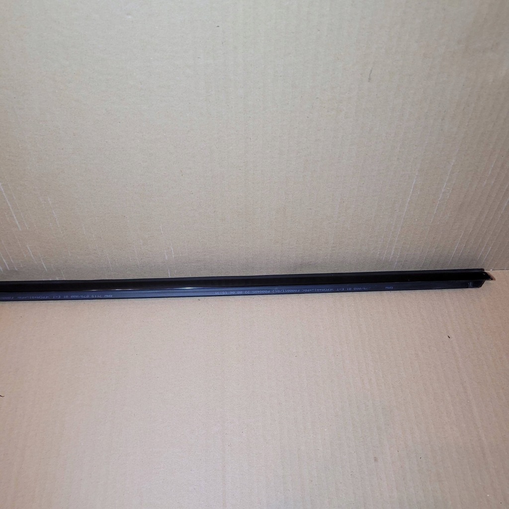 фото №5, Bmw 3 e93 '09 - перед сторона ліва - молдинг двері - 7119079