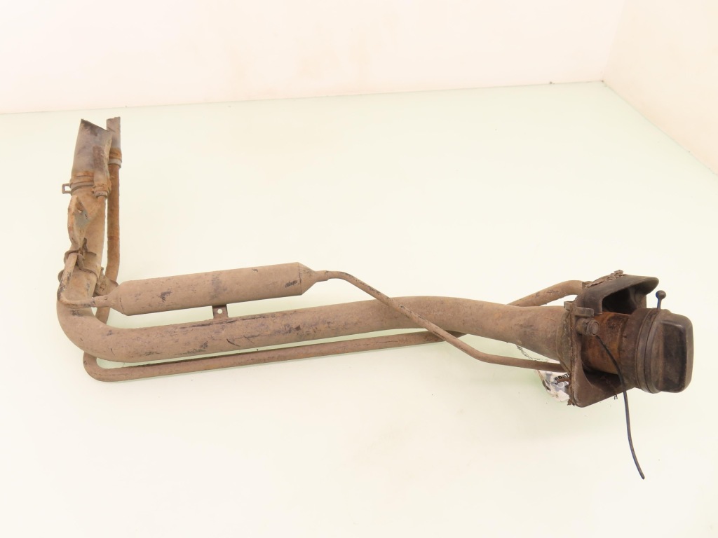 Заливна горловина паливної  honda city iv в Україні